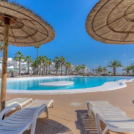 Fantástico apartamento en Las Coronas, gran terraza con vistas al mar y recién reformado completamente Costa Teguise Esterno foto
